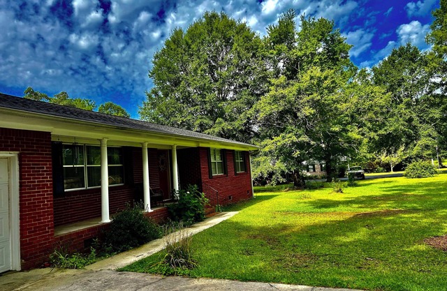 Green Acre Home is at it’s best now that green is everywhere! Welcome!