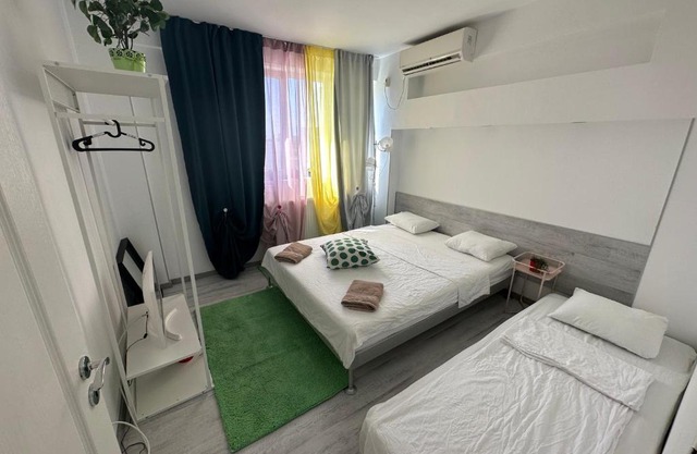 green apartment 70