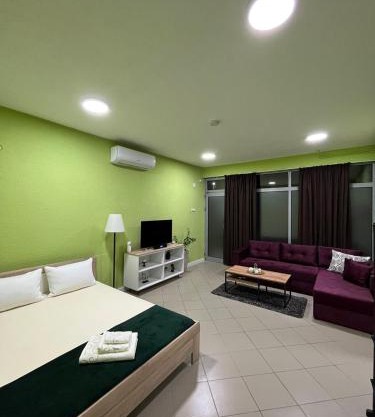 Green Apartment