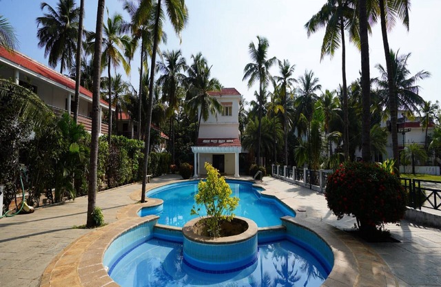 Green Coconut Resort