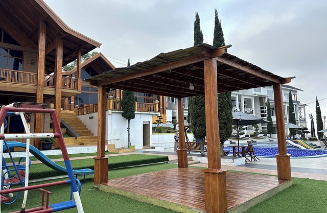 Green Hero Darajat Hotel