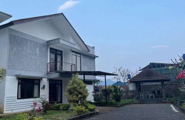 Green Hill Resort Kemuning