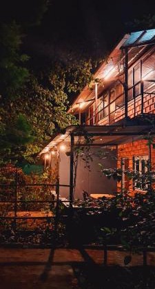 Green Hills Farm And Guest House