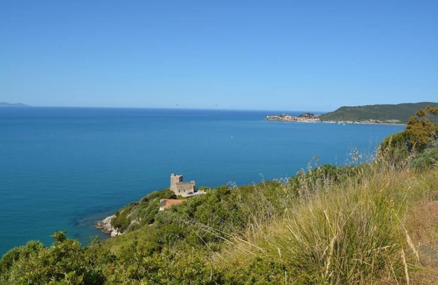 CASA VERDE CERCA DEL MAR (BAIA DI TALAMONE)