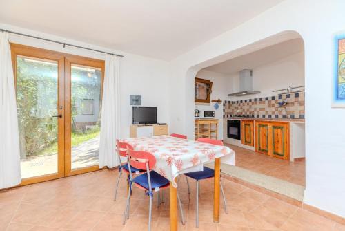 Green Oasis - 2 Min Walk from Cala Girgolu