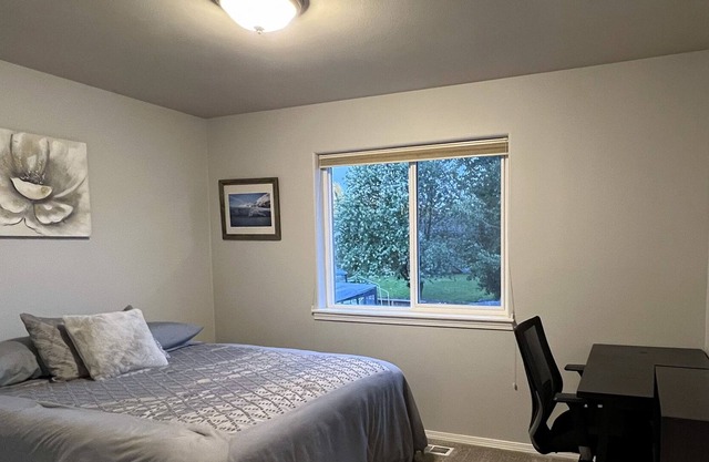 Green Oasis Getaway in Lovely Quiet Neighborhood