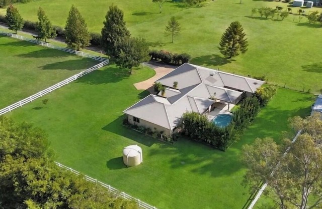 Green Pastures by the Sea near Forster / Tuncurry with heated pool