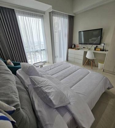 Green Sedayu Apartment Deluxe by Ellison