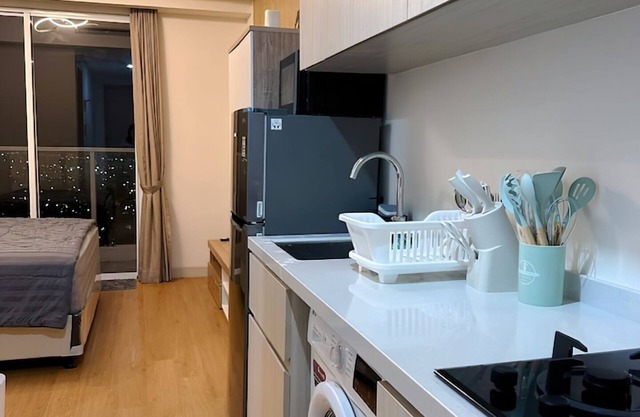 Green Sedayu Suites by Emily