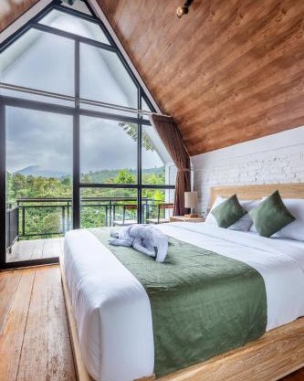 green slope villa glamping