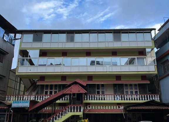 GREEN STAY - Tourist Guest House/Cottages