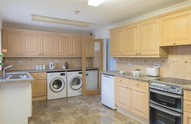Greenaway, 4 Rockhaven Gardens