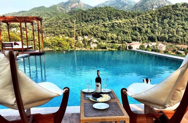 Greenery Home with Shared Pool in Marmaris