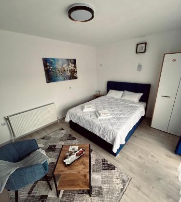 GreenHill Apartments