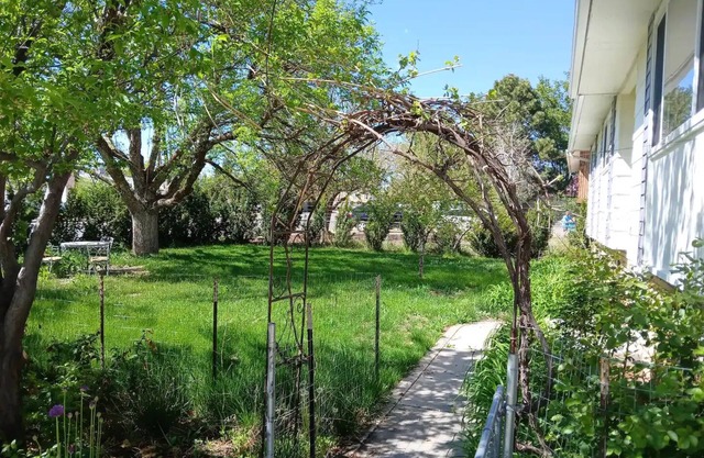 Greenish-Acres Farmhouse