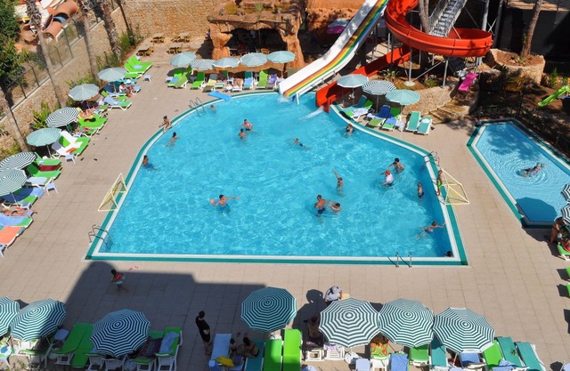 GreenLife Hotel