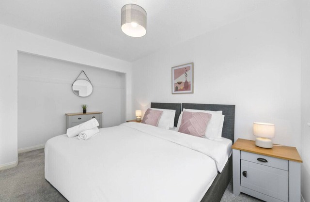 Greenside Getaway Newarthill