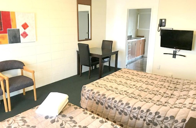 Greenview Motel
