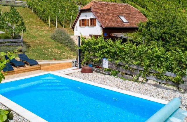 Greta Rest House