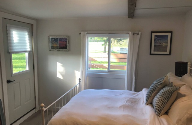 Grey County Farmhouse Suite