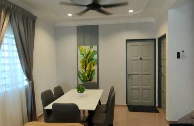 Grey Fantasy Homes Room #8