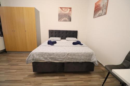 Grey plaza Apartments