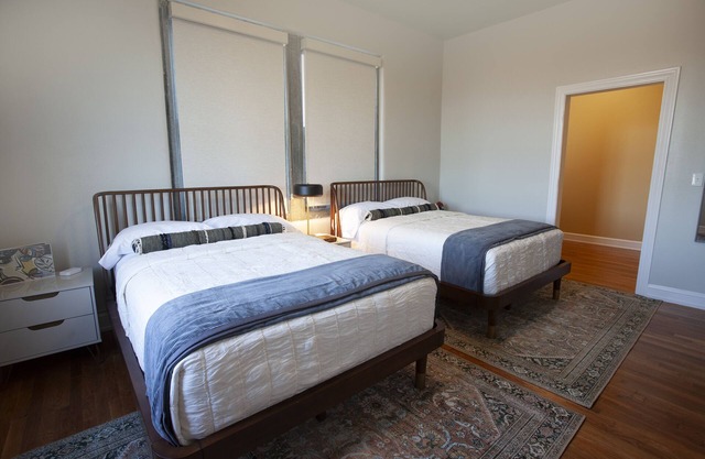 Greyhound Inn - Classic Double Suite
