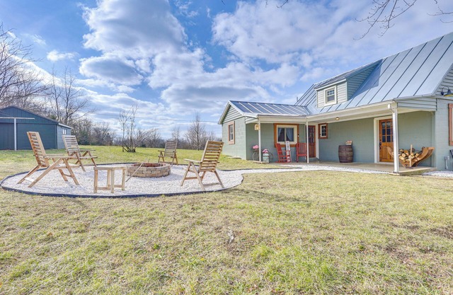 New Market Home w/ Fire Pit: Near Skiing & Hiking