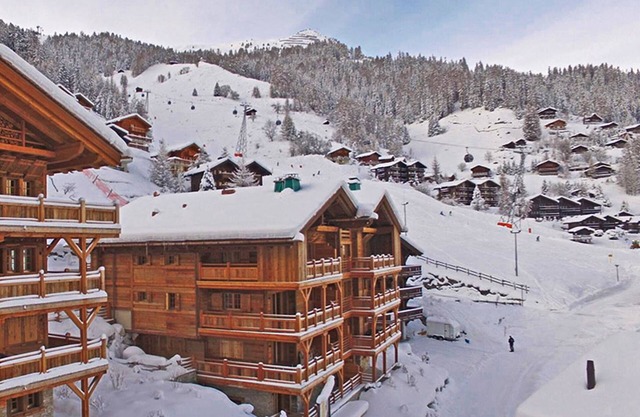 Excelente Penthouse Chalet, la mejor ubicación, entrada y salida, junto a Piste & Village.