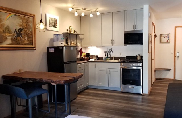 Grizzly's Den at Kirkwood