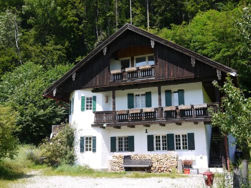 Großzügige Familienunterkunft in absoluter Idylle