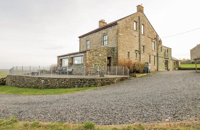 Groffa Crag Farmhouse