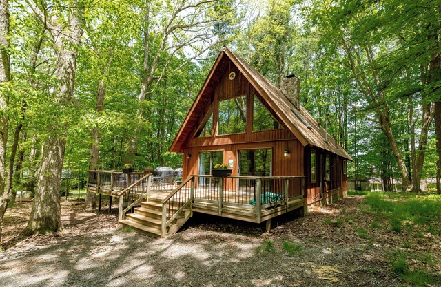 Lake Walk - Lake Access Home con deslizamiento de muelle comunitario