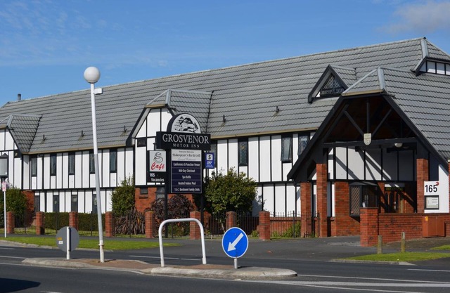 Grosvenor Motor Inn
