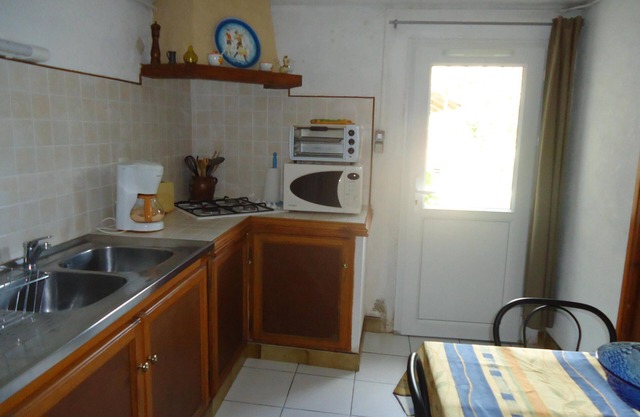 Planta baja casa entrada independiente, tranquilidad