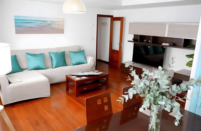 Ground Floor Apartment with Garden 'Costa Quebrada'