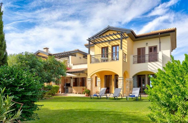 Ground floor apartment with golf and sea views - Roudias, Aphrodite Hills Resort