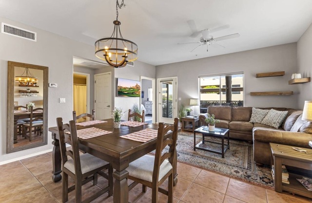 Ground Floor Condo Near Plaza & Fountain Park w/ Pool, Hot Tub & Private Patio