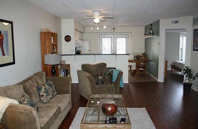 Planta Baja Condo entre Toronto y Niagara Falls