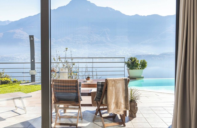 Ground floor "family" apartment with two bedrooms and one bathroom, adjacent to the pool and garden