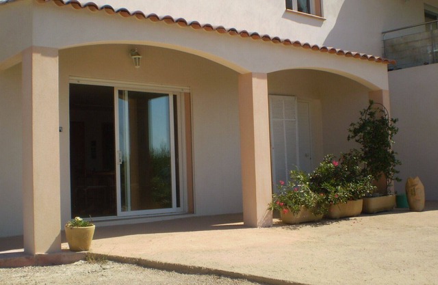 Ground floor of villa - Apartment F3