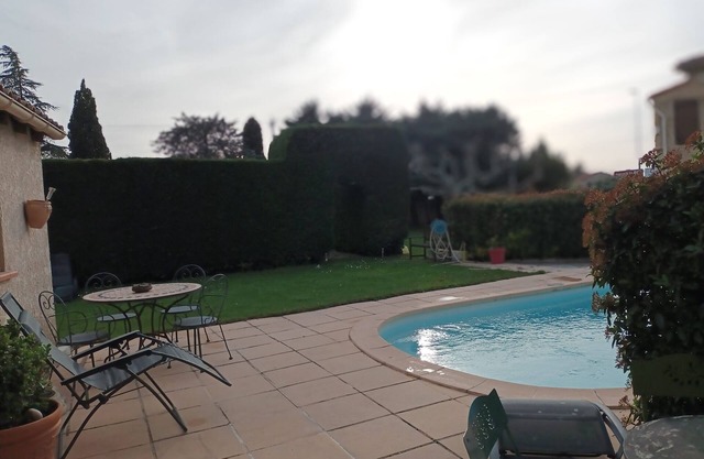 Ground floor villa swimming pool 5 minutes from beaches