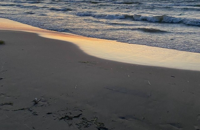 Ground Level Lakefront Condo on Beautiful Lake Huron. Beautiful sunsets!