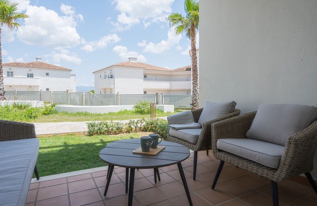 Groundfloor apt. 6 guests with garden access