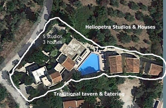 Group Accomodation, Heliopetra Studios And Houses