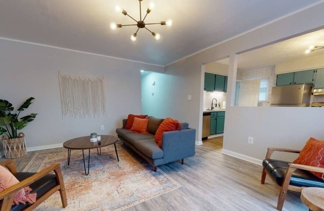 Groveland 3B/1B Design · Groveland 3BR/1BTH Designer Ranch in Madison Hts