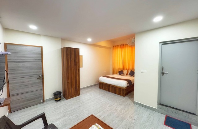 GRS COMFORTS LODGE