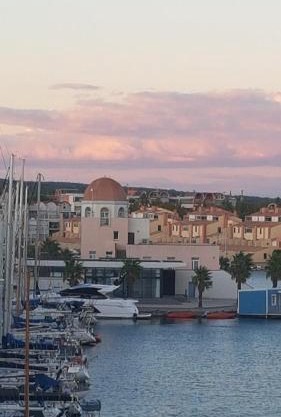 gruissan la belle rive droite
