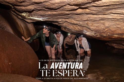 Grutas el Encanto - Casa de la Colina - Ruta a Petén