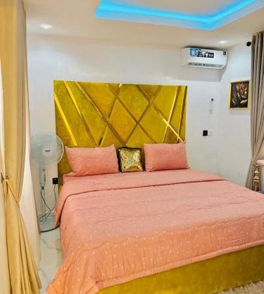 Guarantee Properties